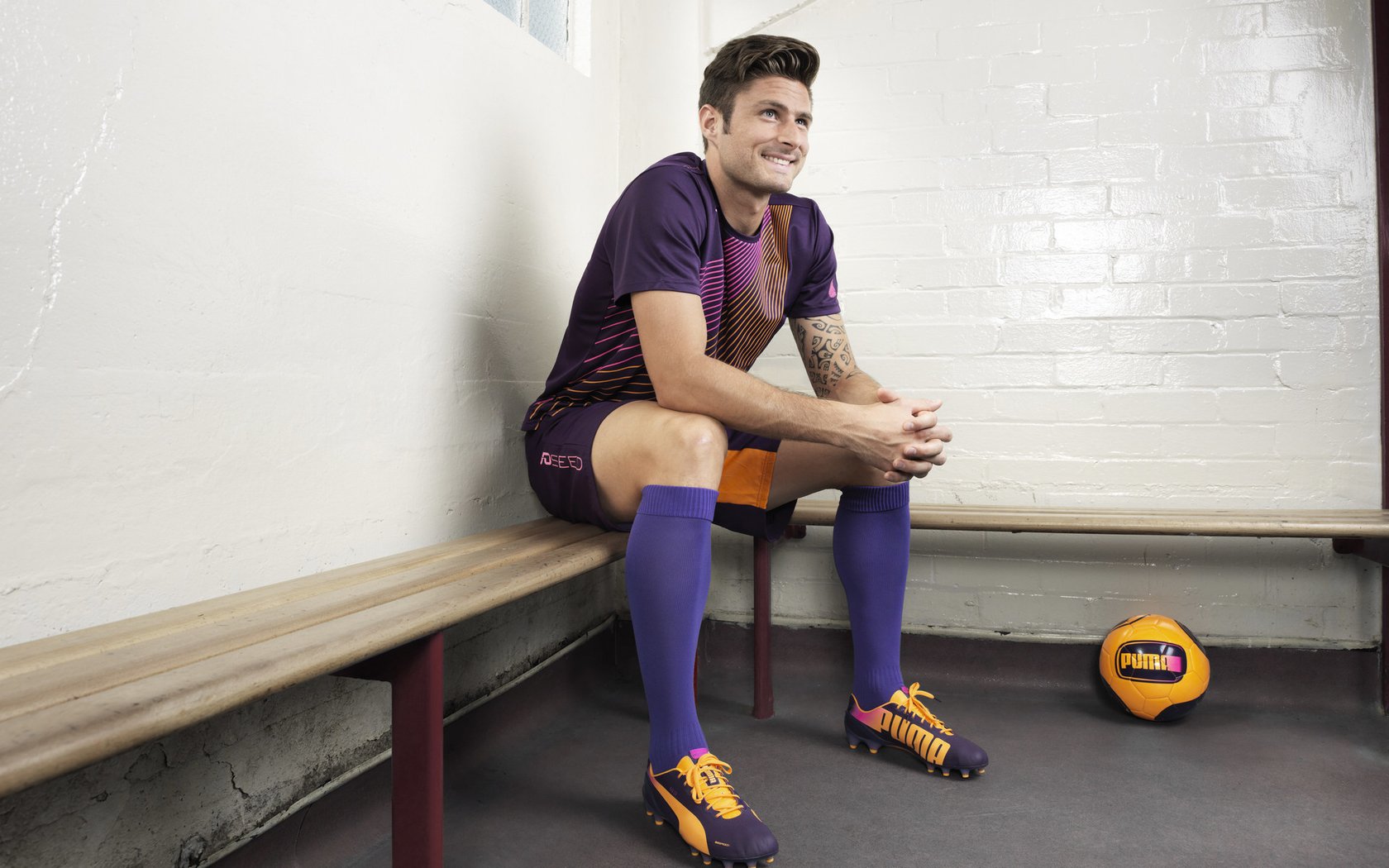 AC米兰队-中立代表队B选手滑行能力全面升级  第2张